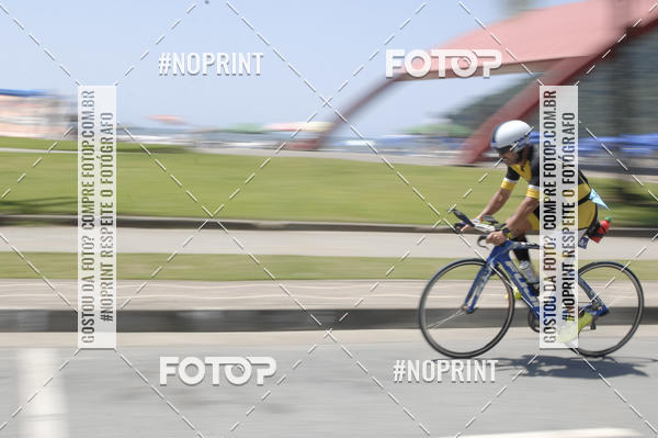 Buy your photos of the eventBLUE SERIES TRIATHLON BERTIOGA 2019 on Fotop