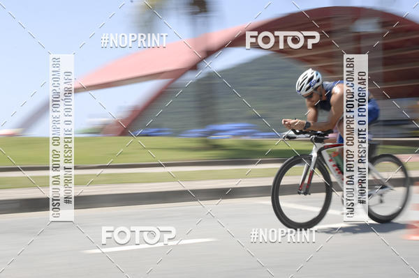 Buy your photos of the eventBLUE SERIES TRIATHLON BERTIOGA 2019 on Fotop