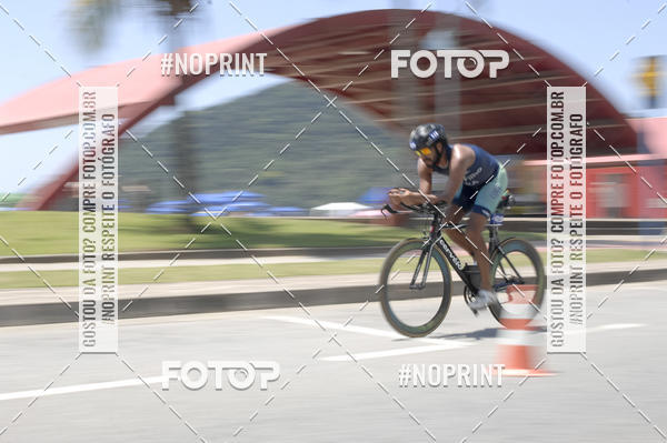 Buy your photos of the eventBLUE SERIES TRIATHLON BERTIOGA 2019 on Fotop