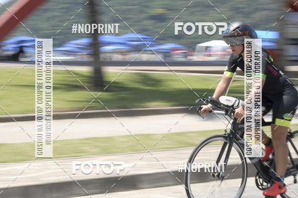 Buy your photos of the eventBLUE SERIES TRIATHLON BERTIOGA 2019 on Fotop