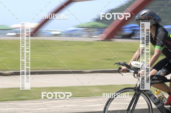 Buy your photos of the eventBLUE SERIES TRIATHLON BERTIOGA 2019 on Fotop