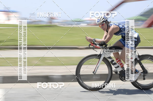 Buy your photos of the eventBLUE SERIES TRIATHLON BERTIOGA 2019 on Fotop