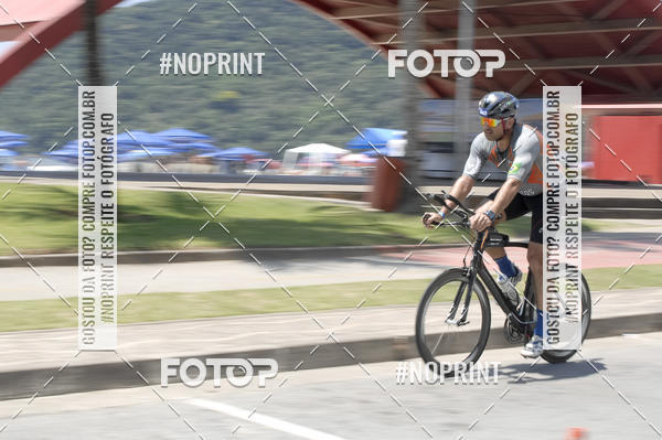Buy your photos of the eventBLUE SERIES TRIATHLON BERTIOGA 2019 on Fotop