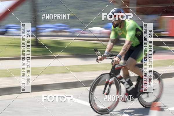 Buy your photos of the eventBLUE SERIES TRIATHLON BERTIOGA 2019 on Fotop