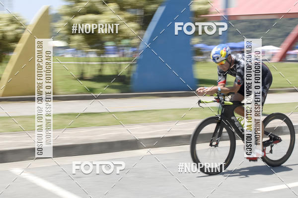 Buy your photos of the eventBLUE SERIES TRIATHLON BERTIOGA 2019 on Fotop