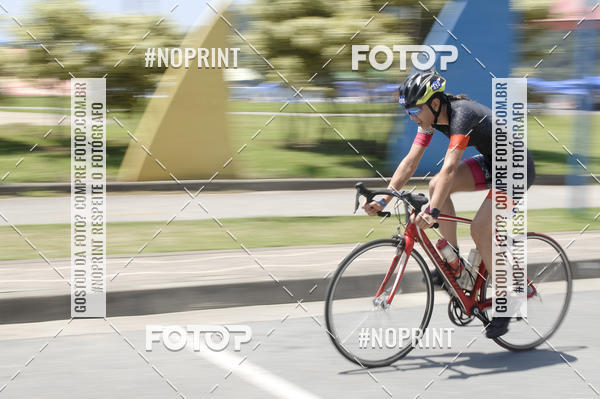 Buy your photos of the eventBLUE SERIES TRIATHLON BERTIOGA 2019 on Fotop
