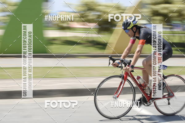 Buy your photos of the eventBLUE SERIES TRIATHLON BERTIOGA 2019 on Fotop