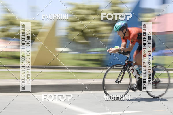 Buy your photos of the eventBLUE SERIES TRIATHLON BERTIOGA 2019 on Fotop