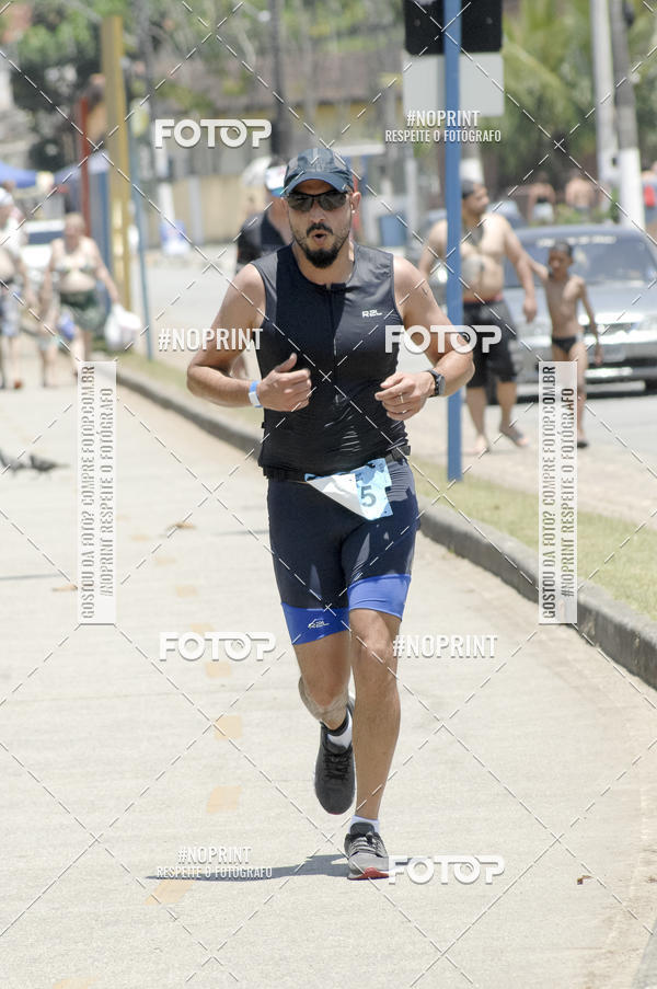 Buy your photos of the eventBLUE SERIES TRIATHLON BERTIOGA 2019 on Fotop
