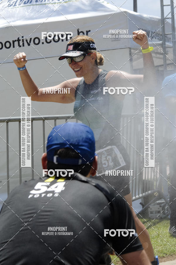 Buy your photos of the eventBLUE SERIES TRIATHLON BERTIOGA 2019 on Fotop