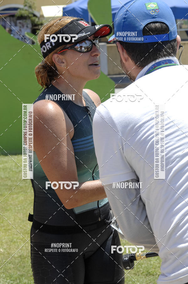 Buy your photos of the eventBLUE SERIES TRIATHLON BERTIOGA 2019 on Fotop