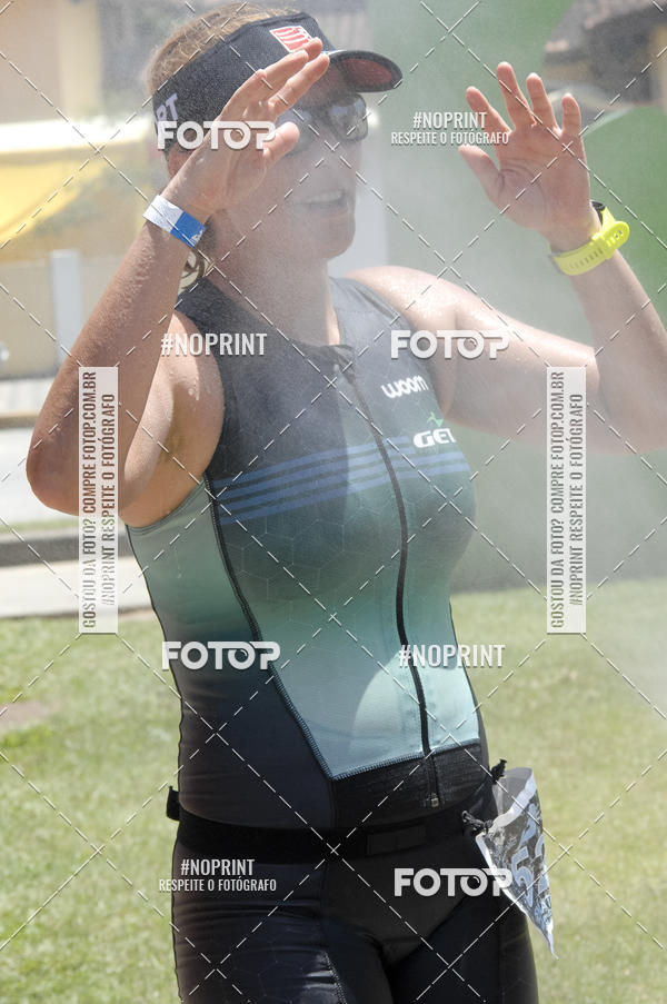 Buy your photos of the eventBLUE SERIES TRIATHLON BERTIOGA 2019 on Fotop