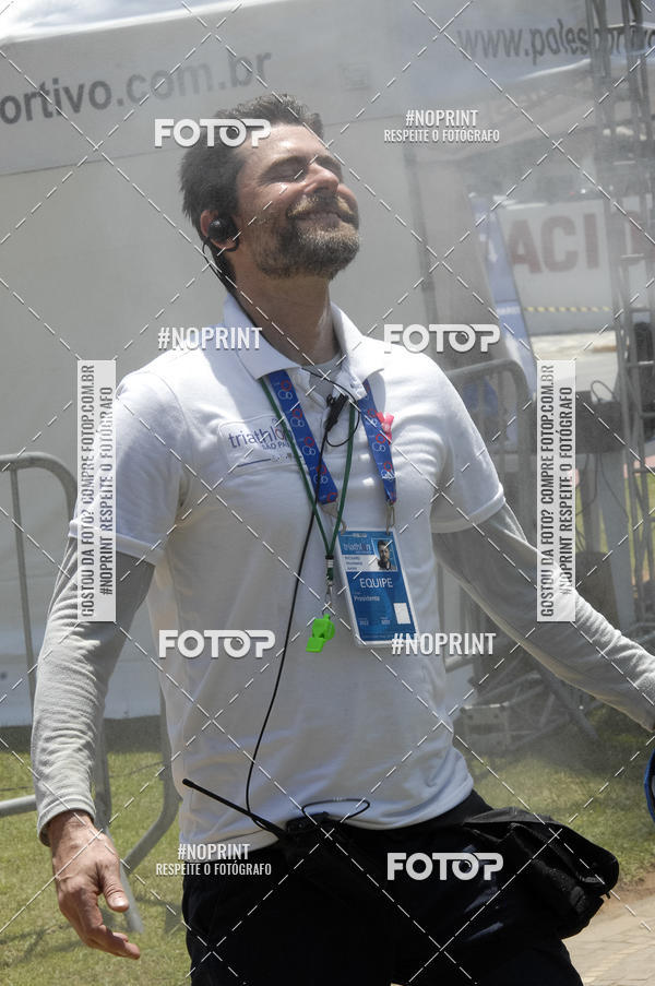 Buy your photos of the eventBLUE SERIES TRIATHLON BERTIOGA 2019 on Fotop