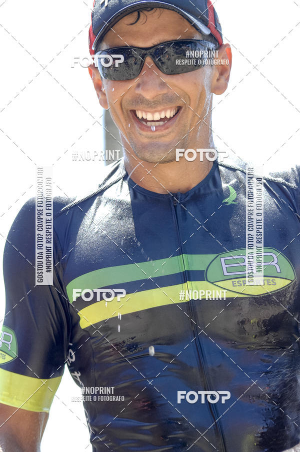 Buy your photos of the eventBLUE SERIES TRIATHLON BERTIOGA 2019 on Fotop