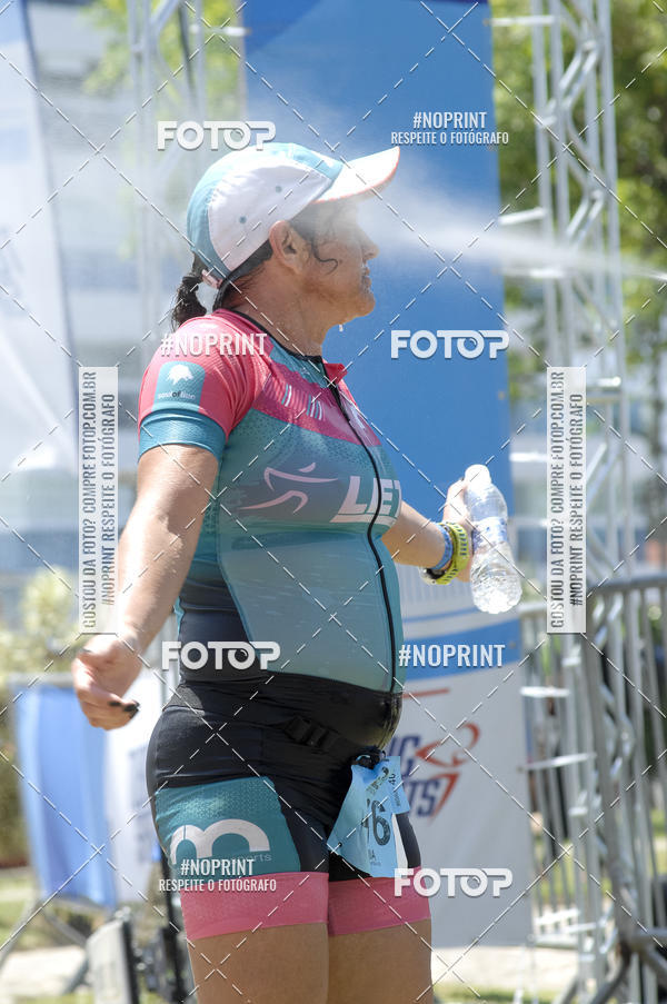 Buy your photos of the eventBLUE SERIES TRIATHLON BERTIOGA 2019 on Fotop