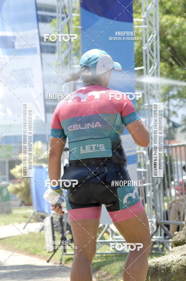 Buy your photos of the eventBLUE SERIES TRIATHLON BERTIOGA 2019 on Fotop