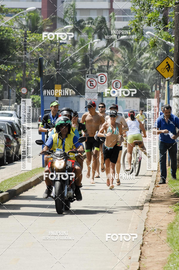 Buy your photos of the eventBLUE SERIES TRIATHLON BERTIOGA 2019 on Fotop