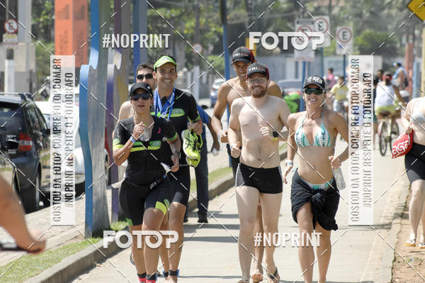 Buy your photos of the eventBLUE SERIES TRIATHLON BERTIOGA 2019 on Fotop