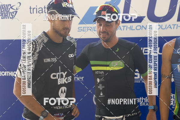 Buy your photos of the eventBLUE SERIES TRIATHLON BERTIOGA 2019 on Fotop