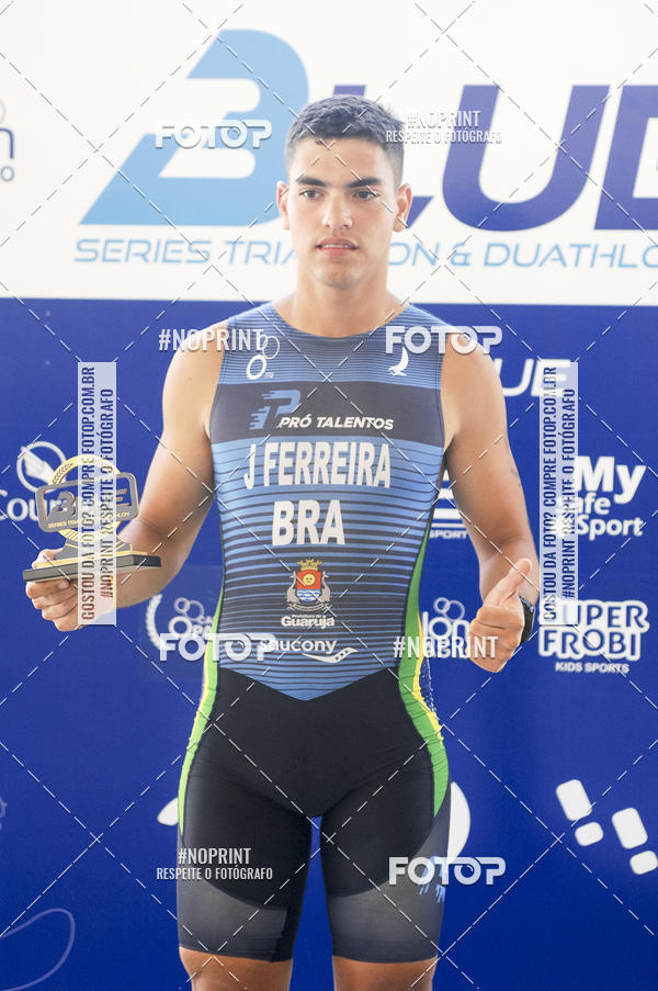 Buy your photos of the eventBLUE SERIES TRIATHLON BERTIOGA 2019 on Fotop