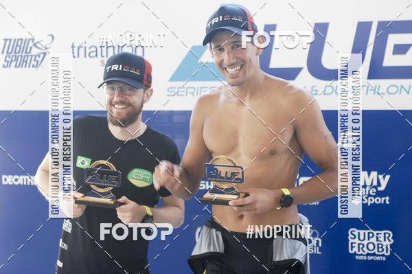 Buy your photos of the eventBLUE SERIES TRIATHLON BERTIOGA 2019 on Fotop