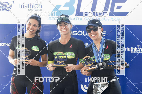 Buy your photos of the eventBLUE SERIES TRIATHLON BERTIOGA 2019 on Fotop