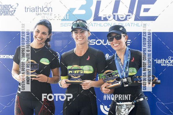 Buy your photos of the eventBLUE SERIES TRIATHLON BERTIOGA 2019 on Fotop