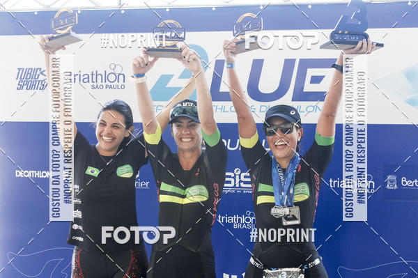 Buy your photos of the eventBLUE SERIES TRIATHLON BERTIOGA 2019 on Fotop