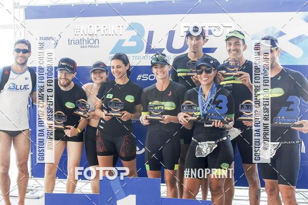 Buy your photos of the eventBLUE SERIES TRIATHLON BERTIOGA 2019 on Fotop