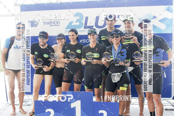 Buy your photos of the eventBLUE SERIES TRIATHLON BERTIOGA 2019 on Fotop