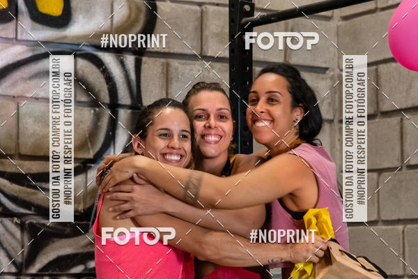 Compra tus fotos del evento1 Torneio Feminino Crossfit - SSA Rosa En Fotop