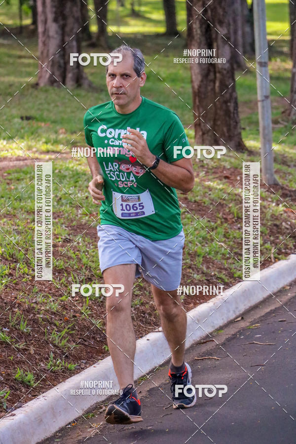 Compre as suas fotos do evento5a Corrida e Caminhada dos Amigos Lar EScola no Fotop
