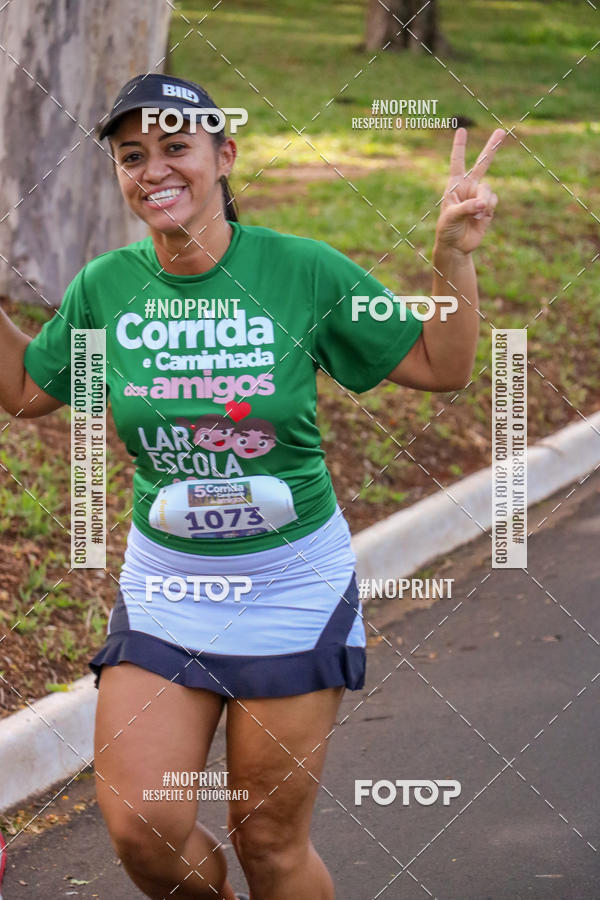 Achetez vos photos de l'vnement5a Corrida e Caminhada dos Amigos Lar EScola sur Fotop
