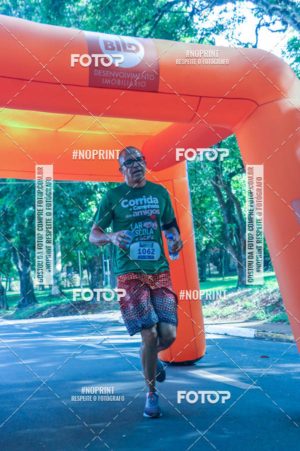 Compra tus fotos del evento5a Corrida e Caminhada dos Amigos Lar EScola En Fotop