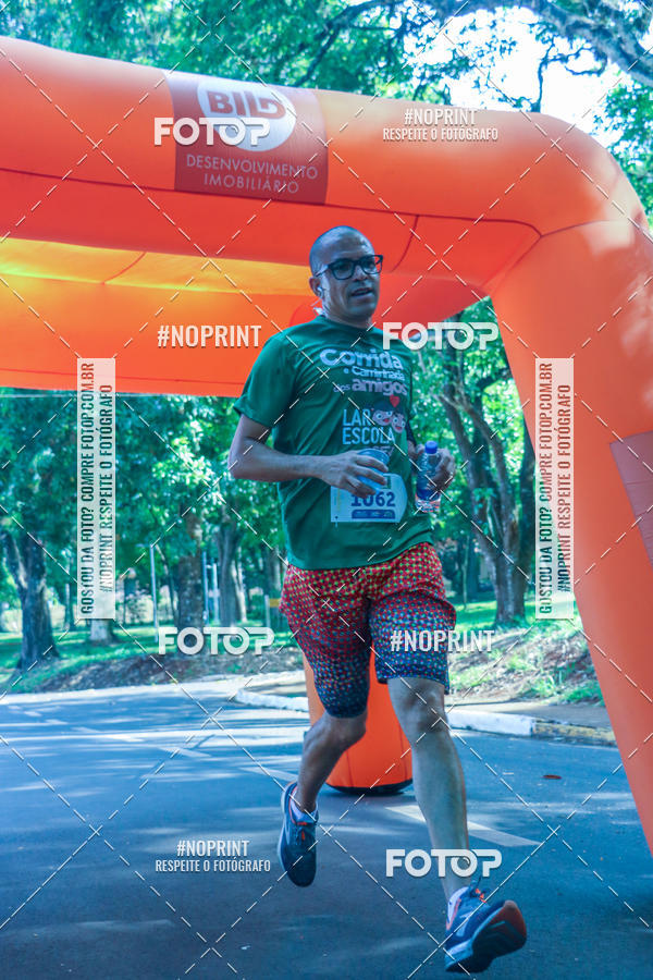 Compra tus fotos del evento5a Corrida e Caminhada dos Amigos Lar EScola En Fotop