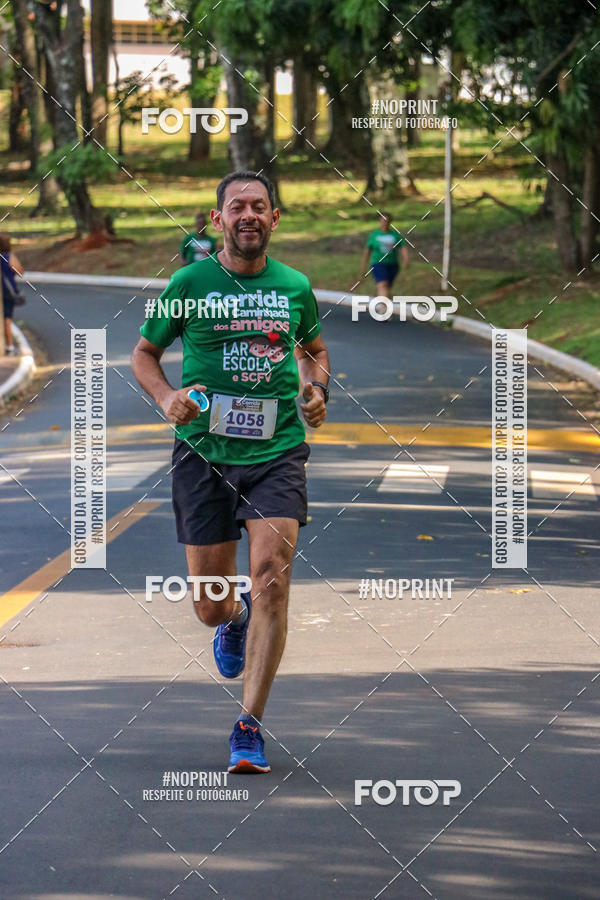 Achetez vos photos de l'vnement5a Corrida e Caminhada dos Amigos Lar EScola sur Fotop