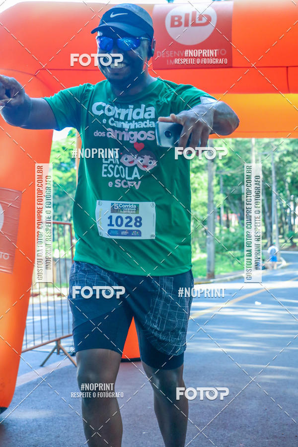 Achetez vos photos de l'vnement5a Corrida e Caminhada dos Amigos Lar EScola sur Fotop