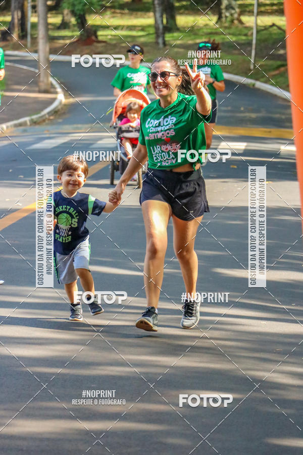 Compre as suas fotos do evento5a Corrida e Caminhada dos Amigos Lar EScola no Fotop