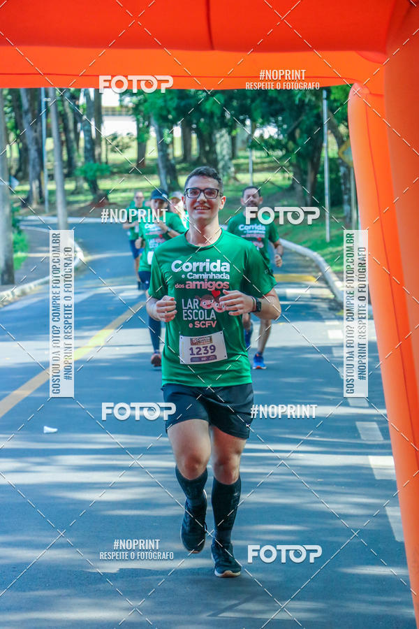 Compre as suas fotos do evento5a Corrida e Caminhada dos Amigos Lar EScola no Fotop