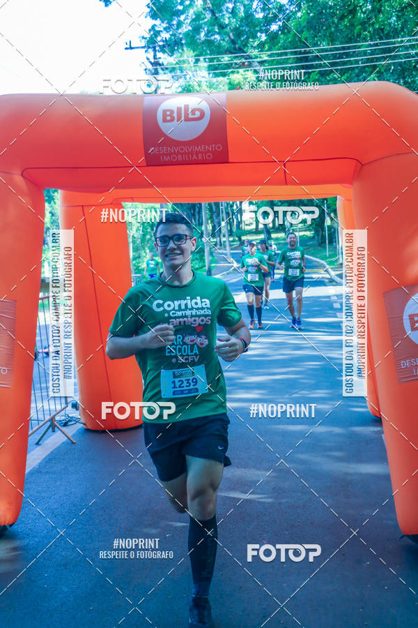 Compre as suas fotos do evento5a Corrida e Caminhada dos Amigos Lar EScola no Fotop