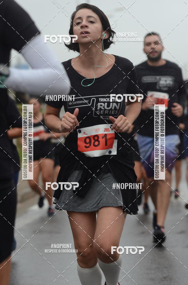 Buy your photos of the eventSANTANDER TRACK&FIELD RUN SERIES Shopping Tambor on Fotop