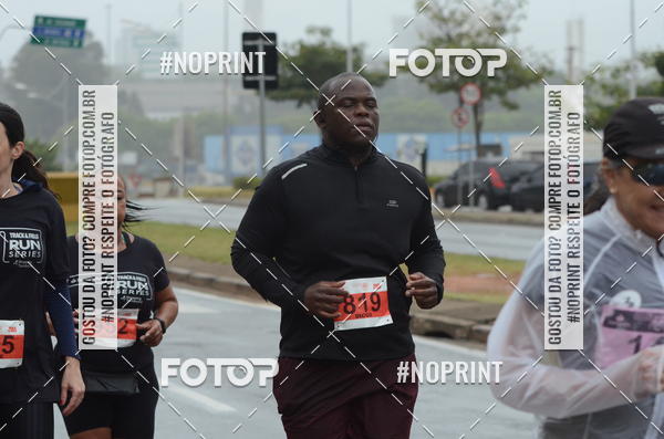 Buy your photos of the eventSANTANDER TRACK&FIELD RUN SERIES Shopping Tambor on Fotop