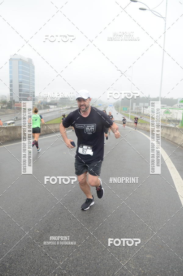 Buy your photos of the eventSANTANDER TRACK&FIELD RUN SERIES Shopping Tambor on Fotop