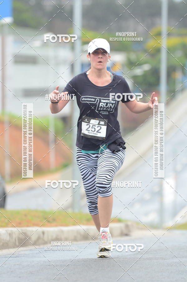 Buy your photos of the eventSANTANDER TRACK&FIELD RUN SERIES Shopping Tambor on Fotop