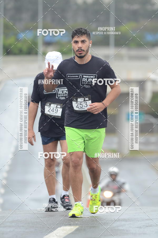 Buy your photos of the eventSANTANDER TRACK&FIELD RUN SERIES Shopping Tambor on Fotop