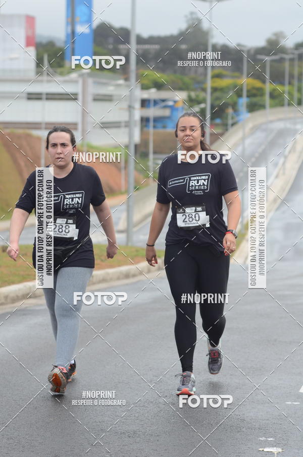 Buy your photos of the eventSANTANDER TRACK&FIELD RUN SERIES Shopping Tambor on Fotop