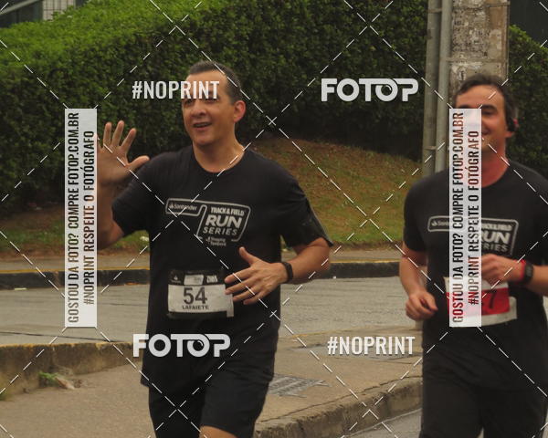 Buy your photos of the eventSANTANDER TRACK&FIELD RUN SERIES Shopping Tambor on Fotop