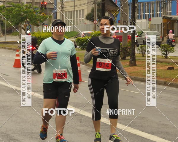 Buy your photos of the eventSANTANDER TRACK&FIELD RUN SERIES Shopping Tambor on Fotop