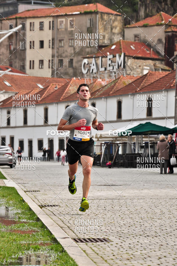 Buy your photos of the eventMaratona do Porto 2019 on Fotop