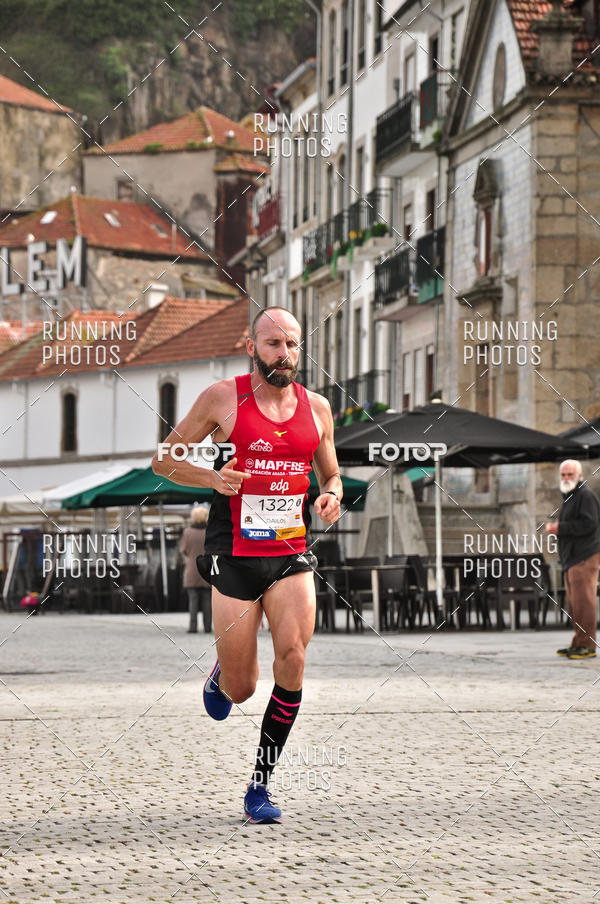 Buy your photos of the eventMaratona do Porto 2019 on Fotop